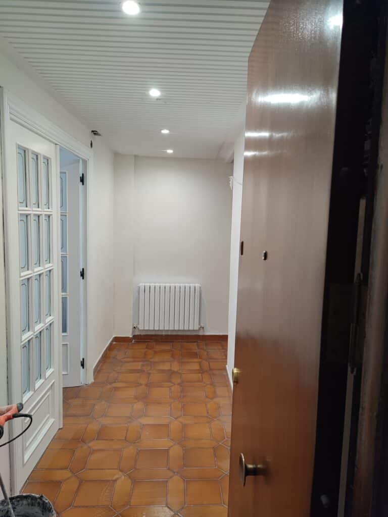Alisado de paredes en Villamayor de Gállego 