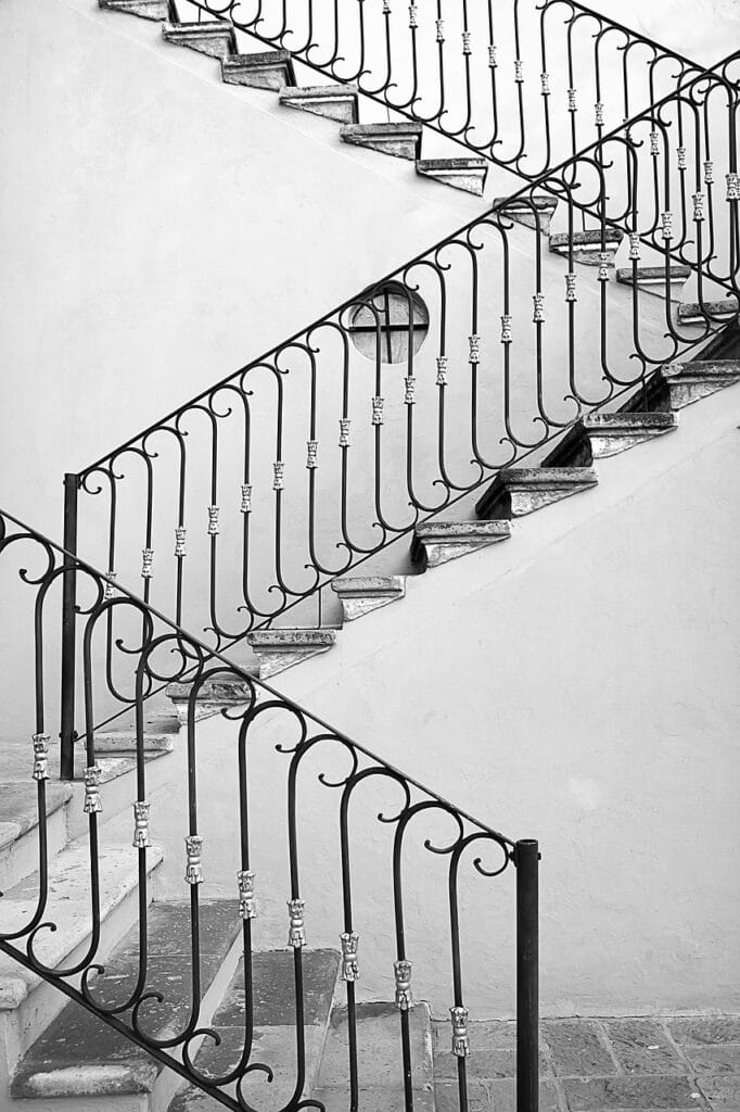 Pintar escaleras en Lumpiaque 