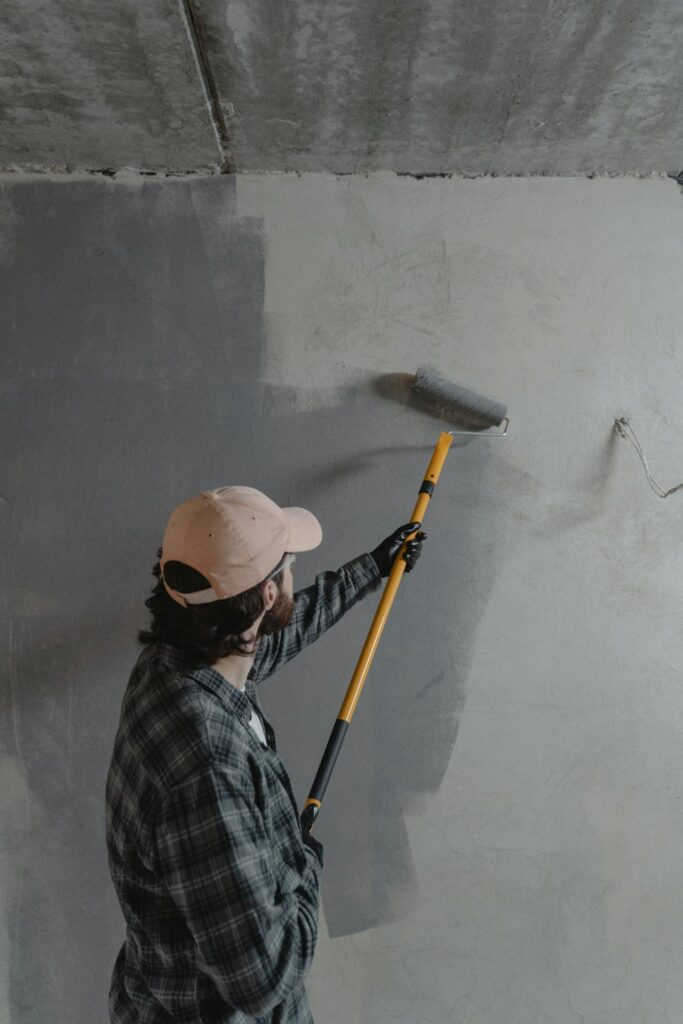 Pintar paredes en Rueda de Jalón 